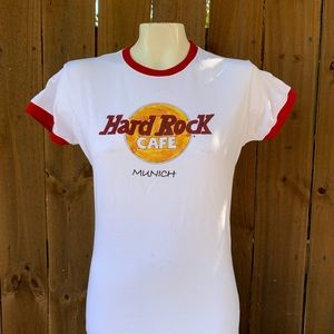 Retro Hard Rock Cafe Munich women's tee size Medium.